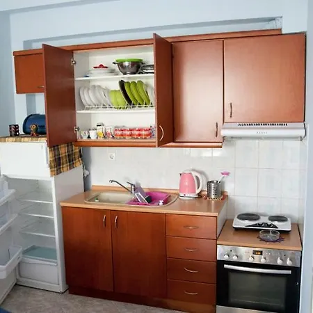 Mikis House * Полихроно